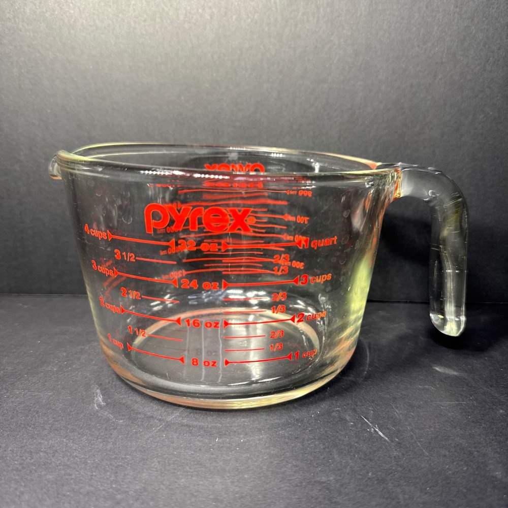 Pyrex 4 Cup 1 Liter Glass Measuring Cup Red Markings Clear Glass with Handle VTG